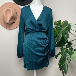 Impeccable Pig | NWOT Emerald Green Long-sleeve Cocktail Dress -